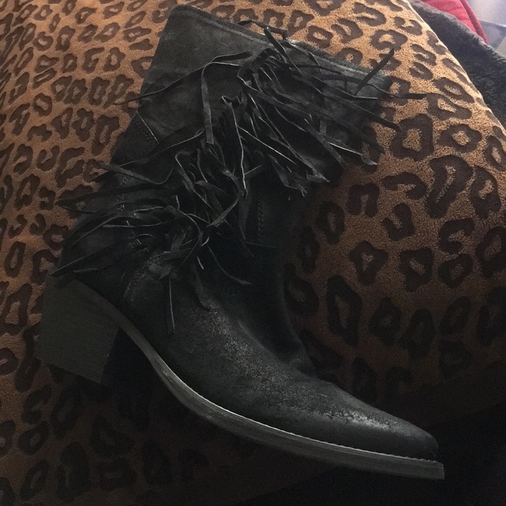 bulk fringe boots